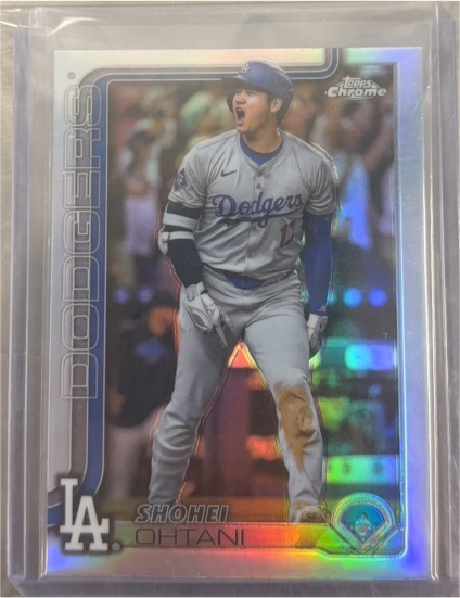 2023 Topps Chrome Shohei Ohtani — front