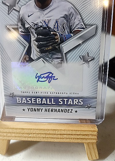 2022 Topps Series 1 Baseball Stars #BSA-YHE Yonny Hernandez — front