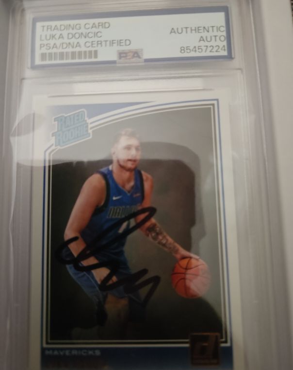 2018 Donruss Rated Rookie Luka Doncic — front