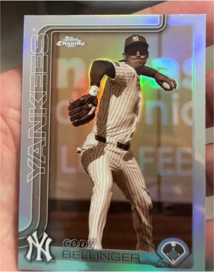 2025 Topps Chrome #83 Cody Bellinger — front