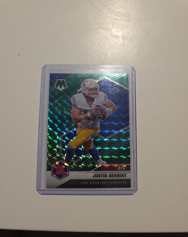2021 Panini Mosaic AFC Justin Herbert — front