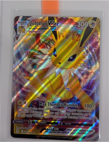 2021 Pokémon Evolving Skies #051/203 Jolteon VMAX — front