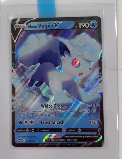 2022 Pokémon TCG Silver Tempest #033 Alolan Vulpix V — front