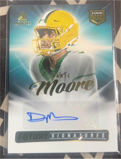 2025 Panini Luminance Future Signatures Dante Moore — front