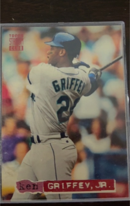 1994 Topps Stadium Club #85 Ken Griffey, Jr. — front