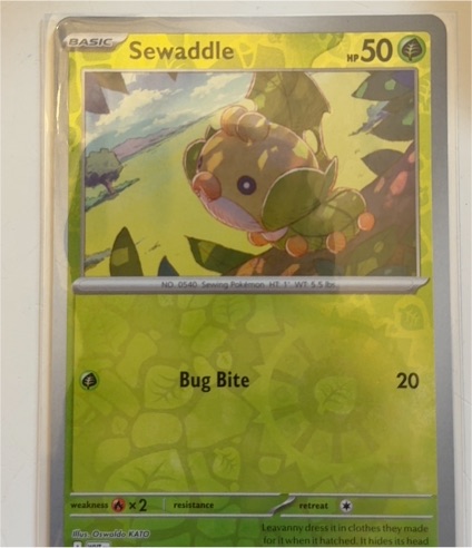 2022 Pokémon TCG Scarlet & Violet White Flare #001 Sewaddle — front