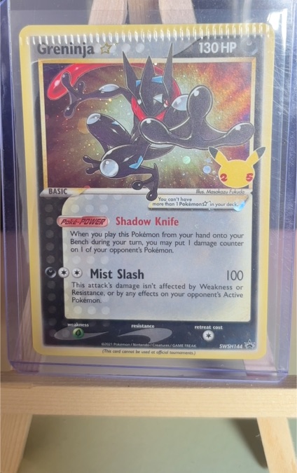 2022 Pokémon SWSH144 Greninja Celebrations Black Star Promo — front