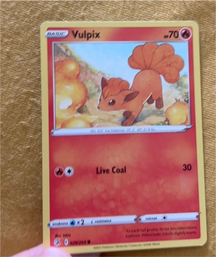 2021 Pokémon TCG Fusion Strike #028 Vulpix — front