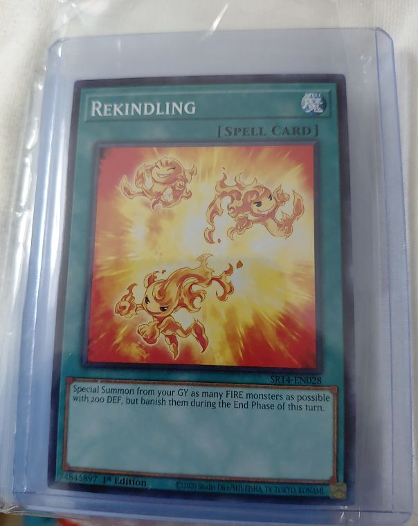 2009 Yu-Gi-Oh! SR14-EN028 Rekindling — front