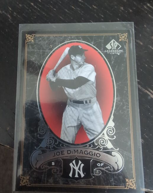 2007 Upper Deck SP Legendary Cuts #52 Joe DiMaggio — front