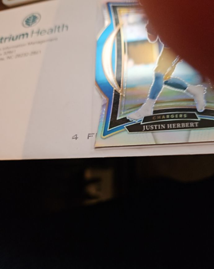 2024 Panini Select Concourse Silver Prizm Die Cut #41 Justin Herbert — front