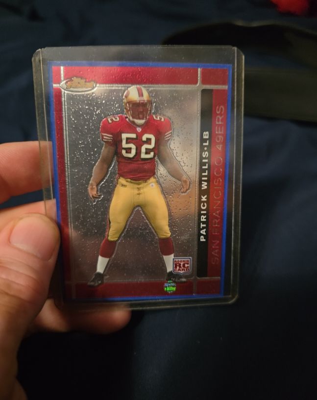 2007 Topps Finest #149 Patrick Willis Rookie — front