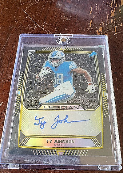 2019 Panini Obsidian Rookie Autographs #RA-TJO Ty Johnson — front