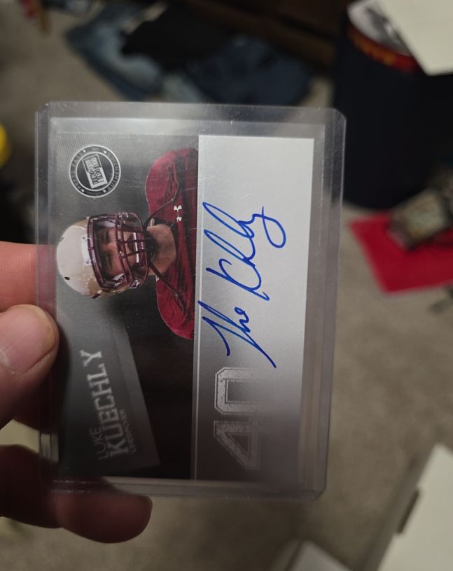 2012 Press Pass Signings #PPS-LK Luke Kuechly — front