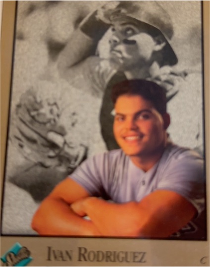 1992 Leaf Studio #246 Ivan Rodriguez Texas Rangers — front
