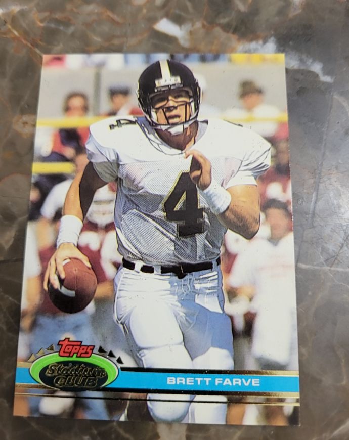 1991 Topps Stadium Club #94 Brett Favre Rookie Card — front