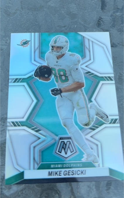 2022 Panini Mosaic #88 Mike Gesicki — front
