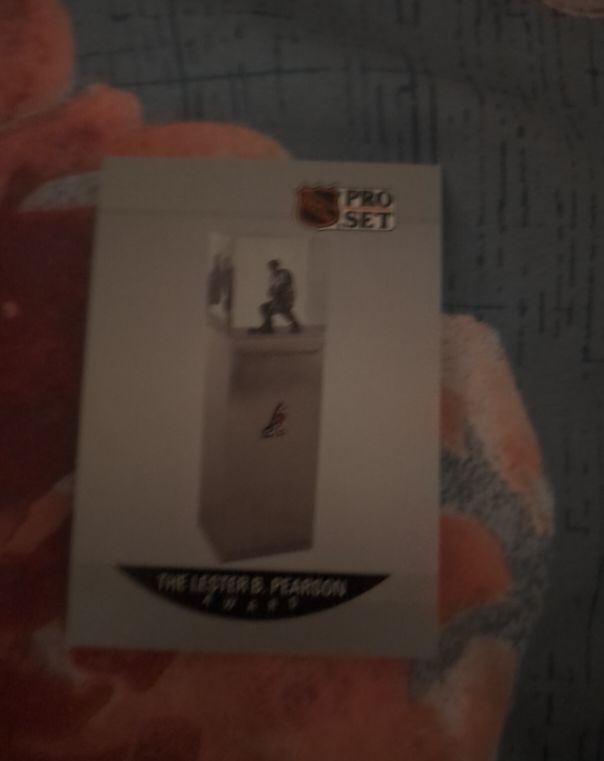 1990 Pro Set The Lester B. Pearson Award — front