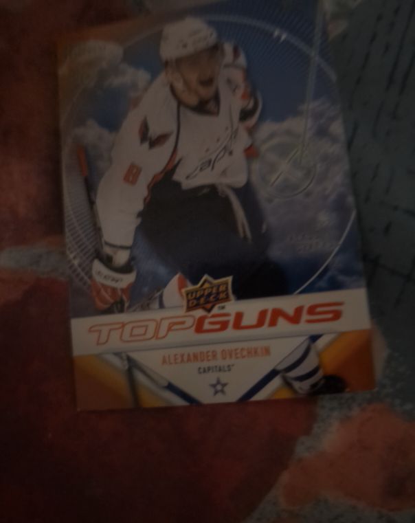2009-10 Upper Deck Top Guns #TG7 Alexander Ovechkin — front