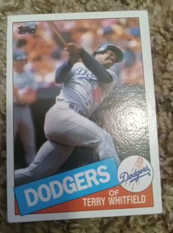1985 Topps #31 Terry Whitfield — front