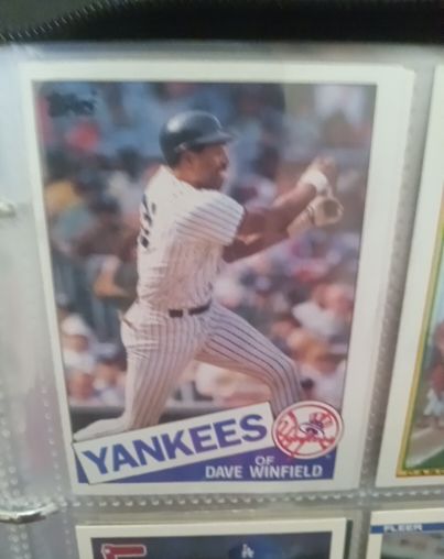1985 Topps #180 Dave Winfield — front