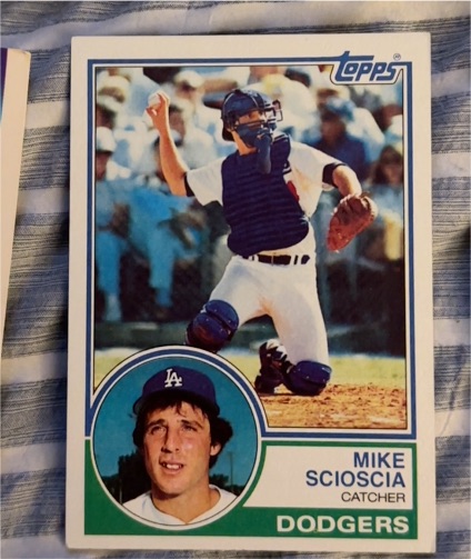 1983 Topps #352 Mike Scioscia — front