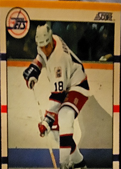 1993-94 Pinnacle #18 Benoit Hogue — front
