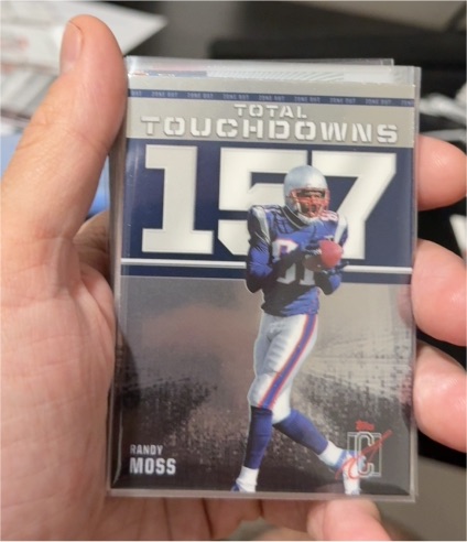 2024 Topps Signature Class #ZO-3 Randy Moss Zone Out 157 Total Touchdowns — front