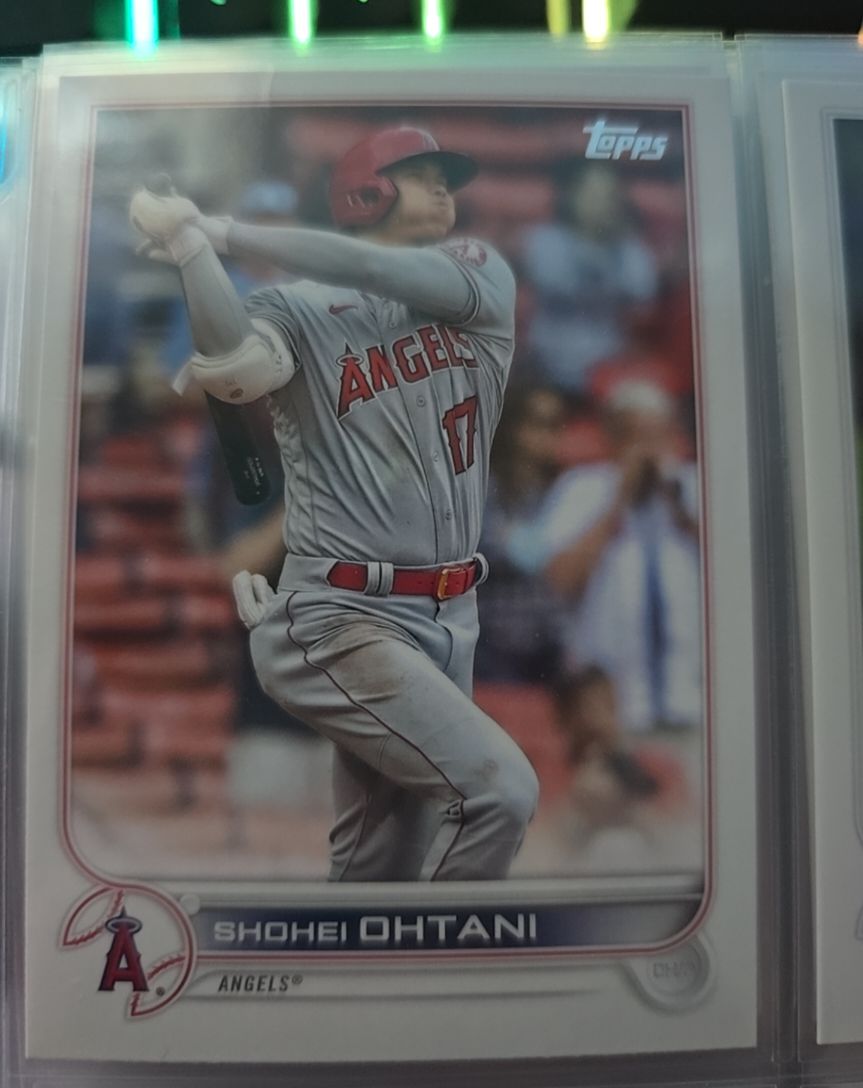 2022 Topps #1 Shohei Ohtani — front