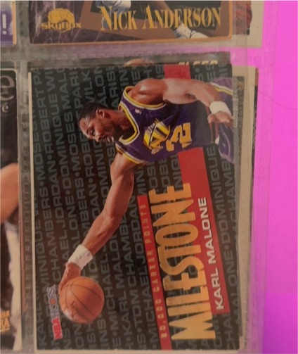 1995-96 Hoops #212 Karl Malone Milestone — front