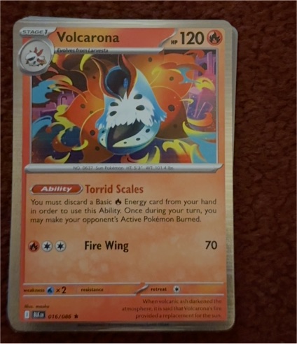 2025 Black Bolt #016 Volcarona — front