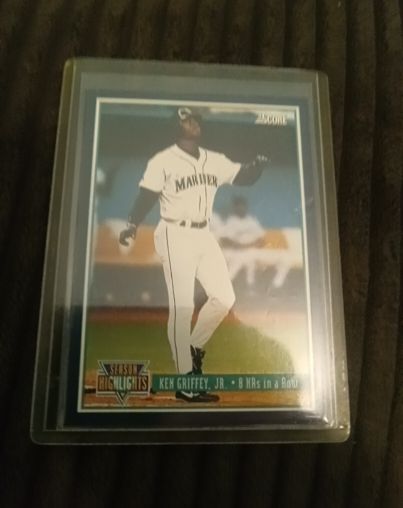 1994 Score #628 Ken Griffey Jr. Season Highlights — front