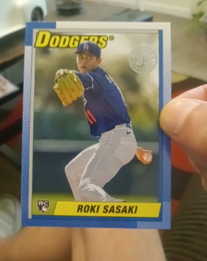 2025 Topps Series 2 #90B2-37 Roki Sasaki — front