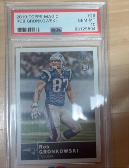 2010 Topps Magic #26 Rob Gronkowski — front