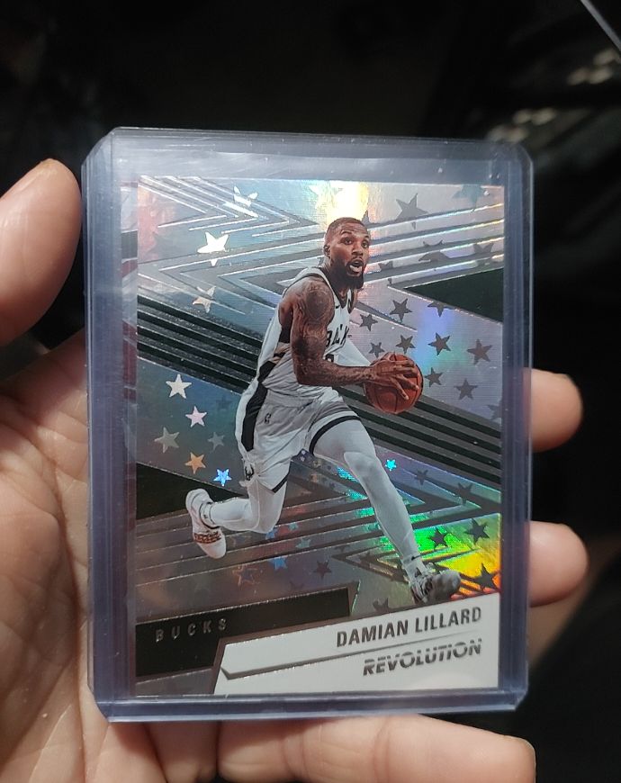 2024-25 Panini Revolution #22 Damian Lillard — front