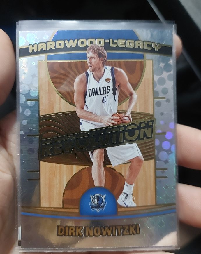 2024-25 Panini Revolution #12 Dirk Nowitzki — front