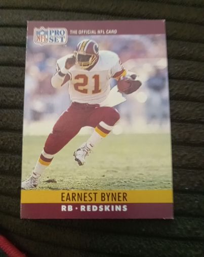 1990 Pro Set #320 Earnest Byner — front