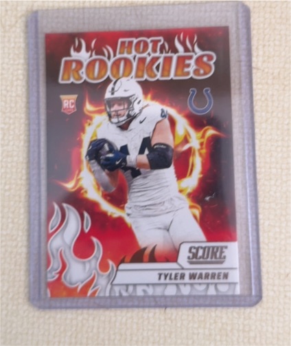 2025 Panini Score #15 Tyler Warren — front