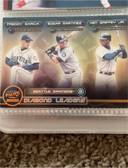 2000 Pacific Diamond Leaders #11 Ken Griffey Jr., Freddy Garcia, Edgar Martinez — front
