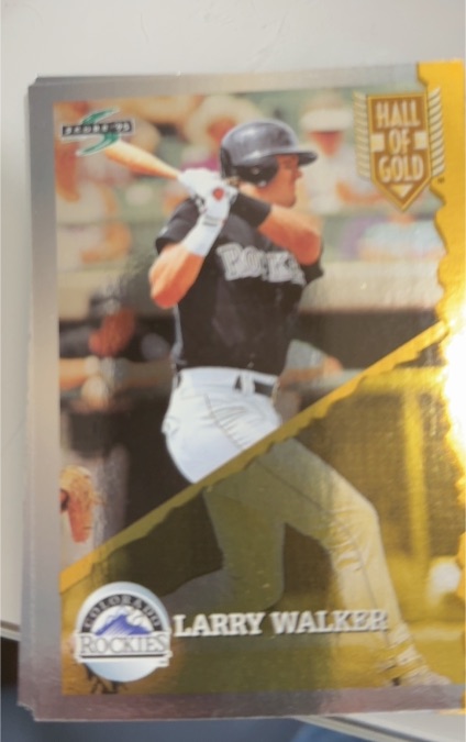 1996 Upper Deck Hall of Gold #HOG-1 Larry Walker — front
