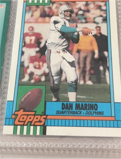 1990 Topps #323 Dan Marino — front