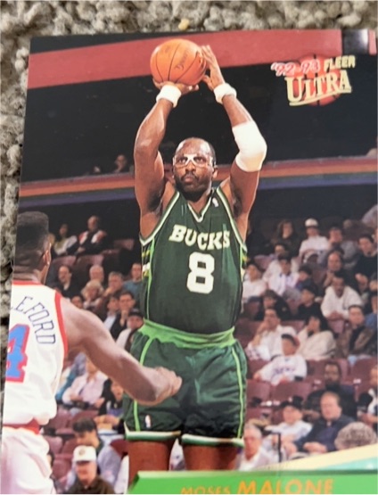 1992-93 Fleer Ultra #106 Moses Malone — front