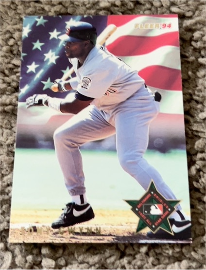 1994 Fleer #39 Tony Gwynn — front