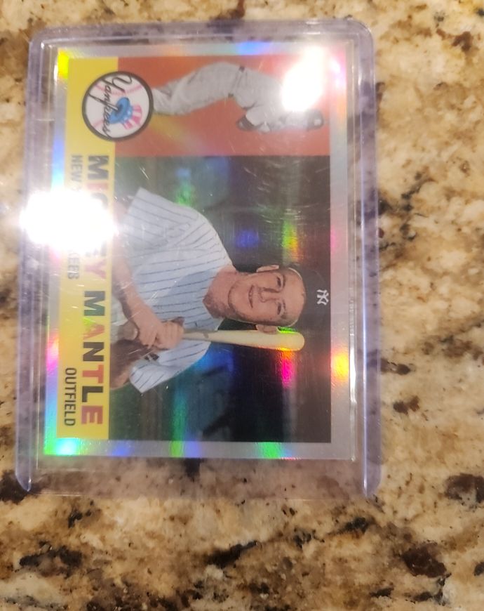 1996 Topps Commemorative #10 Mickey Mantle — front