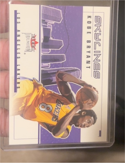 2002-03 Fleer Premium #8 SL Kobe Bryant Skylines — front