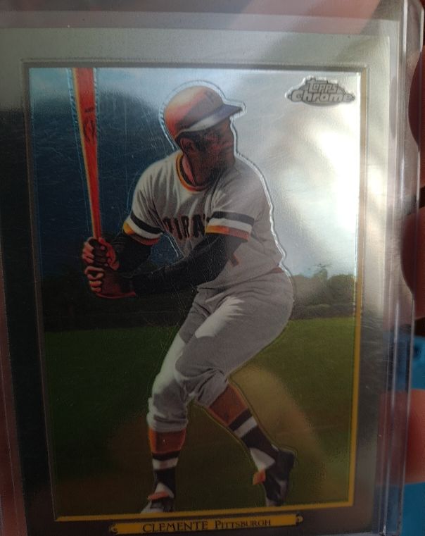 2020 Topps Chrome Turkey Red #69 Roberto Clemente — front