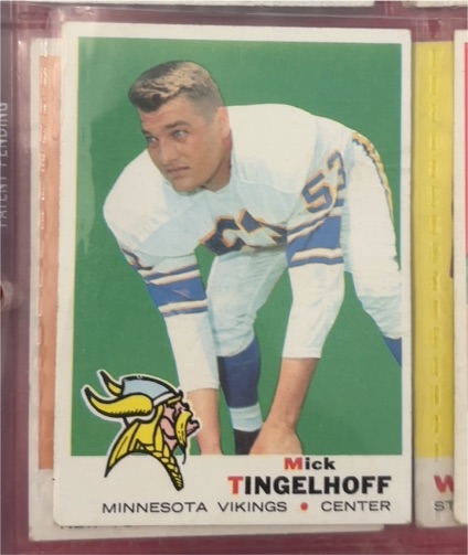 1969 Topps #195 Mick Tingelhoff — front