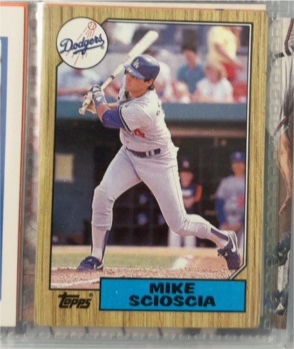 1987 Topps #144 Mike Scioscia — front