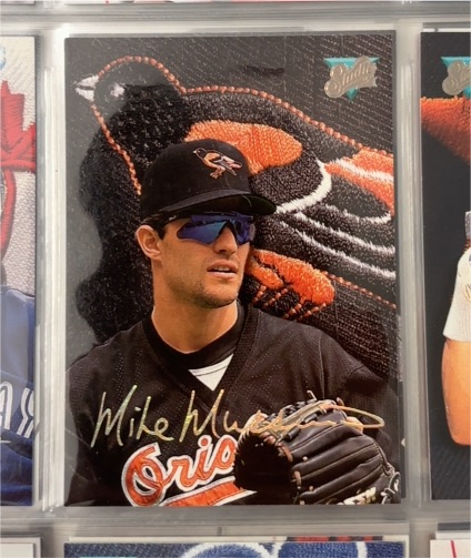 1993 Leaf Studio #202 Mike Mussina — front