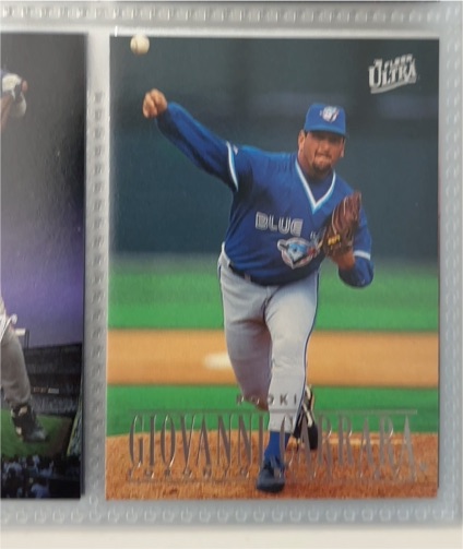 1996 Fleer Ultra Giovanni Carrara — front